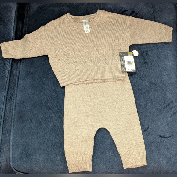 Baby Two Piece Set NWT - Picture 2 of 6